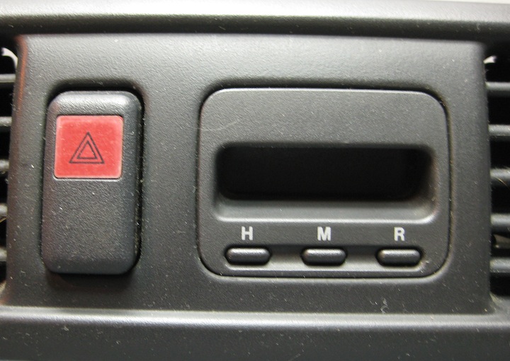 Honda CRV clock dead does not work, needs repair